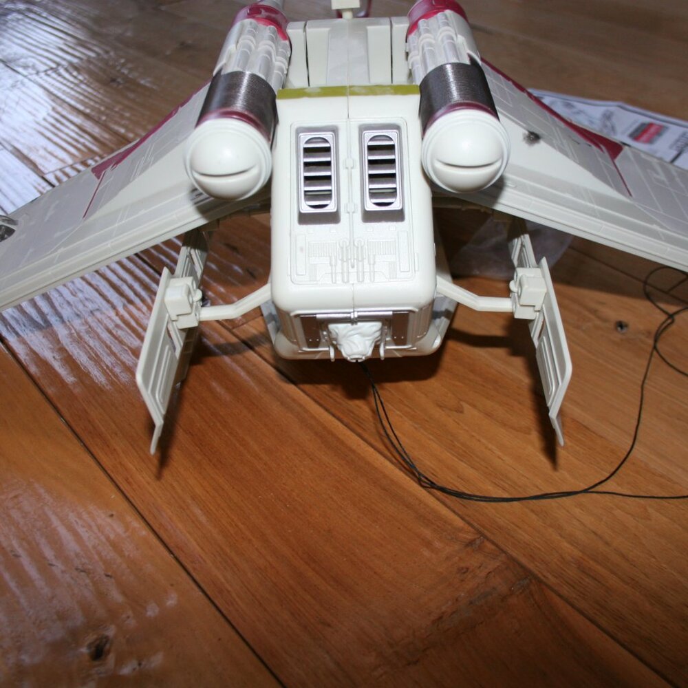 Star Wars Attack of the Clones Republic Gunship - Picture 6 of 13